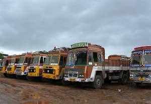 ﻿ வாகன புதுப்பிப்பு கட்டண உயர்வு; லாரி உரிமையாளர்கள் எதிர்ப்பு