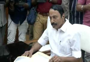 சூடு பிடிக்கிறது அரசியல் களம்; எம்எல்ஏ பதவியை ராஜினாமா செய்தார் செங்கோட்டையன்