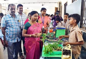 ﻿ மாவட்ட அளவிலான  அறிவியல் கண்காட்சி