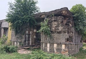 ﻿ அழகிய மணவாள பெருமாள் கோவிலில் சேதமான மண்டபத்தை சீரமைக்க கோரிக்கை