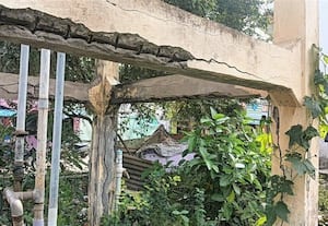 ﻿ திம்மையன்பேட்டை குடிநீர் தொட்டியில் துாண்கள் விரிசலால் விபத்து அபாயம்