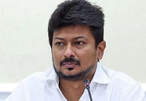 ﻿ இன்று பயனாளிகளாக இருப்போர் 10 பேருக்கு உதவுபவராக உயரணும் உதயநிதி விருப்பம்