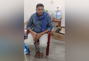 ﻿ வீரசோழன் சார்பதிவாளரிடம் கணக்கில் வராத ரூ.3 லட்சம்