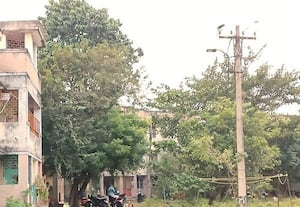 ﻿ திருப்போரூர் போலீஸ் குடியிருப்பில் அடிப்படை வசதியின்றி தவிப்பு