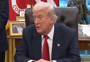 ஆட்டோபென் பயன்படுத்தி பைடன் கையெழுத்திட்ட உத்தரவுகள்: ரத்து செய்தார் அதிபர் டிரம்ப்