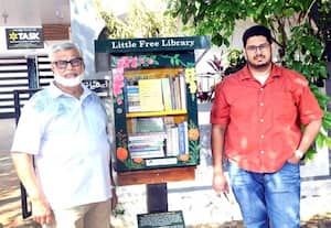 ﻿ மைசூரு சாலையில் 'சிறிய இலவச நுாலகம்'