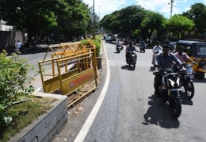 ﻿ என்னம்மா இப்படி பண்றீங்களேம்மா... இடிப்பதில் முயல்... அமைப்பதில் ஆமை...