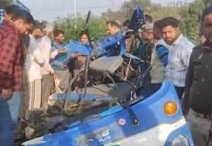 உத்தரபிரதேசத்தில் வேன் மீது பஸ் மோதியது; ஒரே குடும்பத்தில் 6 பேர் பரிதாப பலி