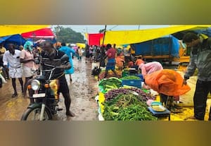 ﻿ அச்சிறுபாக்கம் சந்தையில் காய்கறி விலை உயர்வு