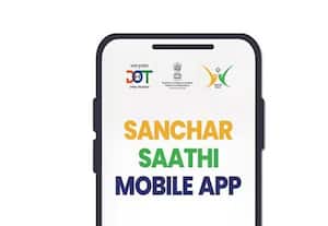 ﻿ ஸ்மார்ட் போனில் சைபர் பாதுகாப்பு செயலி நிறுவுமாறு தயாரிப்பாளர்களுக்கு உத்தரவு