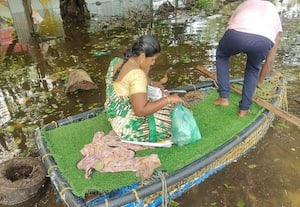 ﻿ ராமேஸ்வரத்தில் படகில் வீடு செல்லும் அவலம்