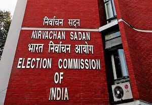 ﻿ 2,208 ஓட்டுச்சாவடிகள் மீது சந்தேகம்: தீவிர கண்காணிப்பில் தேர்தல் கமிஷன்