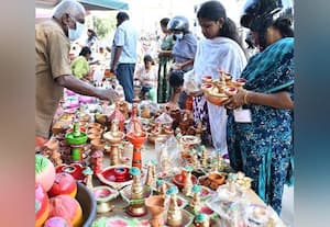 ﻿ விளக்கு விற்பனை  'ஜோர்'