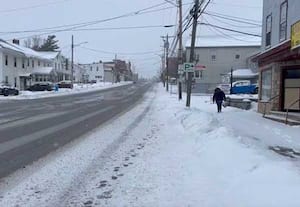 அமெரிக்காவில் 'பாம் சைக்ளோன்'; பனிப்புயல் கொட்டுவதால் 5.5 கோடி பேர் பாதிப்பு