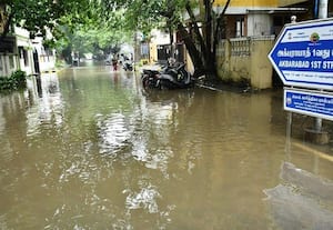 ﻿ சென்னையில் மழைநீருடன் கலந்து ஓடும் கழிவுநீரால் சுகாதார சீர்கேடு