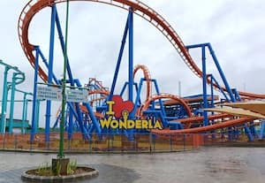 ﻿ 'வொண்டர்லா'வில் கோளாறு ராட்டினத்தில் மக்கள் தவிப்பு