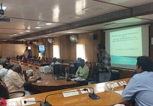 ﻿ மின்னணு ஓட்டுப்பதிவு இயந்திரங்கள் பரிசோதனை தொடர்பாக ஆலோசனை