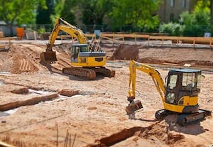 ﻿ வீடு கட்டும் இடத்தில் ஒரு மீட்டர் ஆழத்தில் மணல்; அடித்தளம் விஷயத்தில் பொறியாளர்கள் 'அலர்ட்'