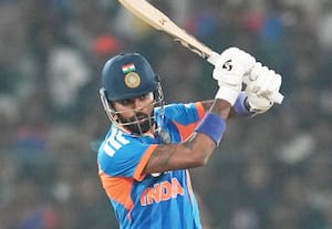 வெற்றி தீபம் ஏற்றிய பாண்ட்யா... * கட்டாக்கில் இந்தியா கலக்கல்