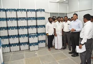 ﻿ மதுரையில் அனைத்து கட்சியினருடன் ஆலோசனை தேர்தல் பணிகள் துவக்கம்