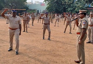 ﻿ 'போலீசார் பொதுமக்களுக்கு முன்னுதாரணமாக வேண்டும்'