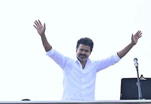 ﻿ நம்ப வைத்து ஏமாற்றுவதே தி.மு.க.,வின் வேலை: விஜய் ஆவேசம்