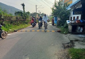 ﻿ அடிக்கடி விபத்துகள் நடந்த வண்டலுாரில் வேகத்தடை அமைப்பு