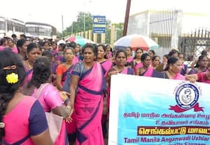 ﻿ அங்கன்வாடி ஊழியர்கள் செங்கையில் போராட்டம்