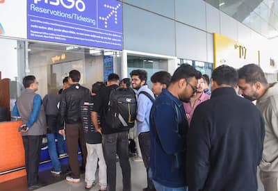 விமான நிறுவனங்கள் கூடுதல்  கட்டணம் வசூலிக்க அனுமதித்தது ஏன்? டில்லி ஐகோர்ட் கேள்வி