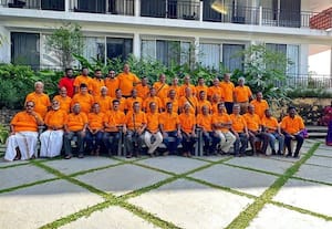 ﻿ முன்னாள் மாணவர்கள் சந்திப்பு அனுபவங்களை பகிர்ந்து குதுாகலம்