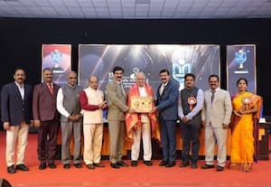  சிறந்த கல்வியாளர்களுக்கு விருதுகளுடன் கவுரவம்