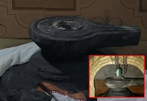  இலையூர் சிவன் கோவிலில் மரகத லிங்கம் திருட்டு