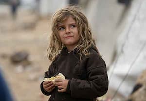 கண்ணீரில் நனைந்த ஒரு துண்டு ரொட்டி: