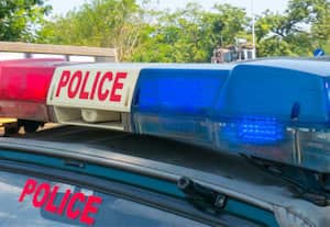 இரு குழந்தைகளை கொன்று தந்தை, பாட்டி தற்கொலை; பிரிய மனமில்லாமல் நடந்த சோகம்