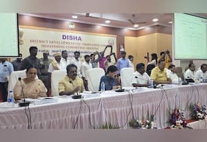 அரை மணி நேரத்தில் கூட்டத்தை முடித்த டி.ஆர்.பாலு ...கண்துடைப்பு:மத்திய அரசு திட்டங்களை ஆய்வு செய்யாததால் சர்ச்சை