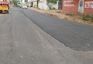  ரோடு மேல ரோடு போடும் நெடுஞ்சாலை துறையினர்