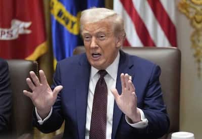 டிரம்ப் மீது பாலியல் குற்றச்சாட்டு... எப்ஸ்டீன் ஆவணங்களை பொய் என்கிறது அமெரிக்க நீதித்துறை