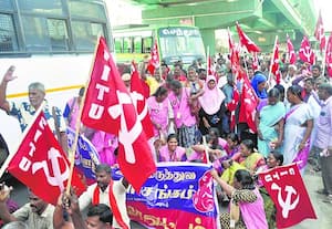 தொழிலாளர் தொகுப்பு சட்டங்கள் வாபஸ் கோரி மறியல்; 224 பேர் கைது