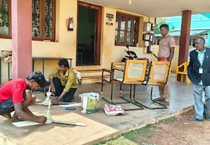  காரைக்குடி சர்வோதயா சங்க அலுவலக பொருட்கள் ஜப்தி