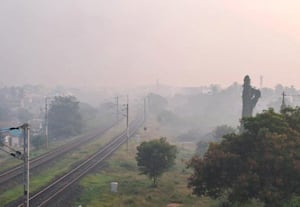  பனி மூட்டம்; ரயில்கள் தாமதம்