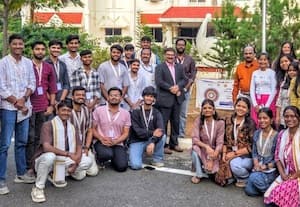  தமிழ் கற்க காந்திகிராமம் வந்த வாரணாசி மாணவர்கள்