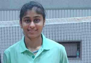 பாட்மின்டன்: ஷ்ருதி, தான்வி வெற்றி