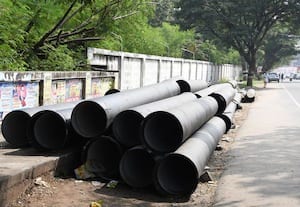  குடிநீர் அபிவிருத்தி பணிகள் துவக்கம் மாற்றியமைக்க குழாய்கள் வந்தாச்சு