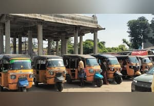  ஆட்டோ ஸ்டாண்டாக மாறி வரும் வடாரண்யேஸ்வரர் கோவில் வளாகம் நடவடிக்கை எடுக்க பக்தர்கள் எதிர்பார்ப்பு