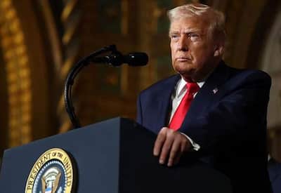 நைஜீரியாவில் ஐ.எஸ். பயங்கரவாதிகளை குறிவைத்து  தாக்குதல்; அதிபர் டிரம்ப் தகவல் 