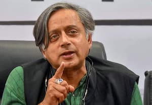 அனைத்து மத மரபுகளுக்கு மரியாதை அளிக்க வேண்டும்: சசி தரூர் வலியுறுத்தல்