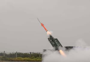 ரூ.80 ஆயிரம் கோடியில் பாதுகாப்பு உபகரணங்கள்; மத்திய அரசு ஒப்புதல் அளிக்க முடிவு