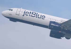 அமெரிக்காவில் குளிர்கால புயல்: ஆயிரம் விமானங்கள் ரத்து