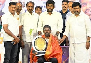  மத அரசியல் செய்வது யார் என மக்களுக்கு தெரியும்