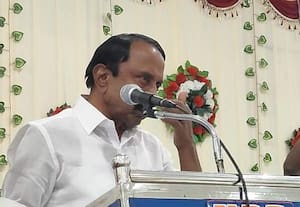 மேடையில் கண் கலங்கிய செங்கோட்டையன்